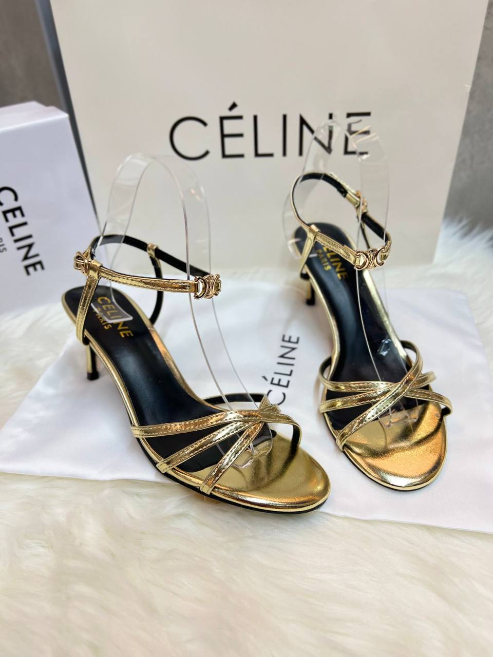 OFFER 
Discount
140 dhs🪙🖤
SIZE 36-41 available
Limit Stock

Zain88
♥️♥️♥️