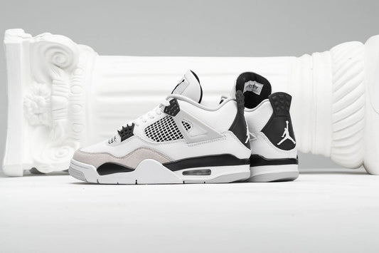 Air Jordan 4 Retro "Military Black"🤍
36-45 AVAILABLE 
180 dhs🌺

Zain242
♥️♥️♥️