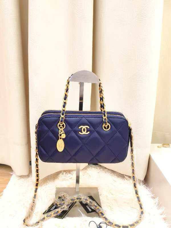 Chanel

90 dhs🪙 
with box 
🎁🎁🎁

high quality  

21cm

Zain26
♥️♥️♥️