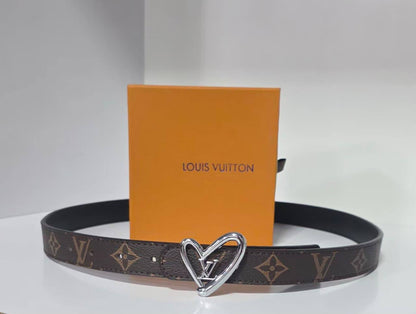 Ladies belts 
with box 
35 dhs💛

Zain232
♥️♥️♥️