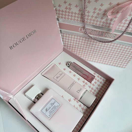 Dior set

85  dhs

zain24
🌸🌸🌸