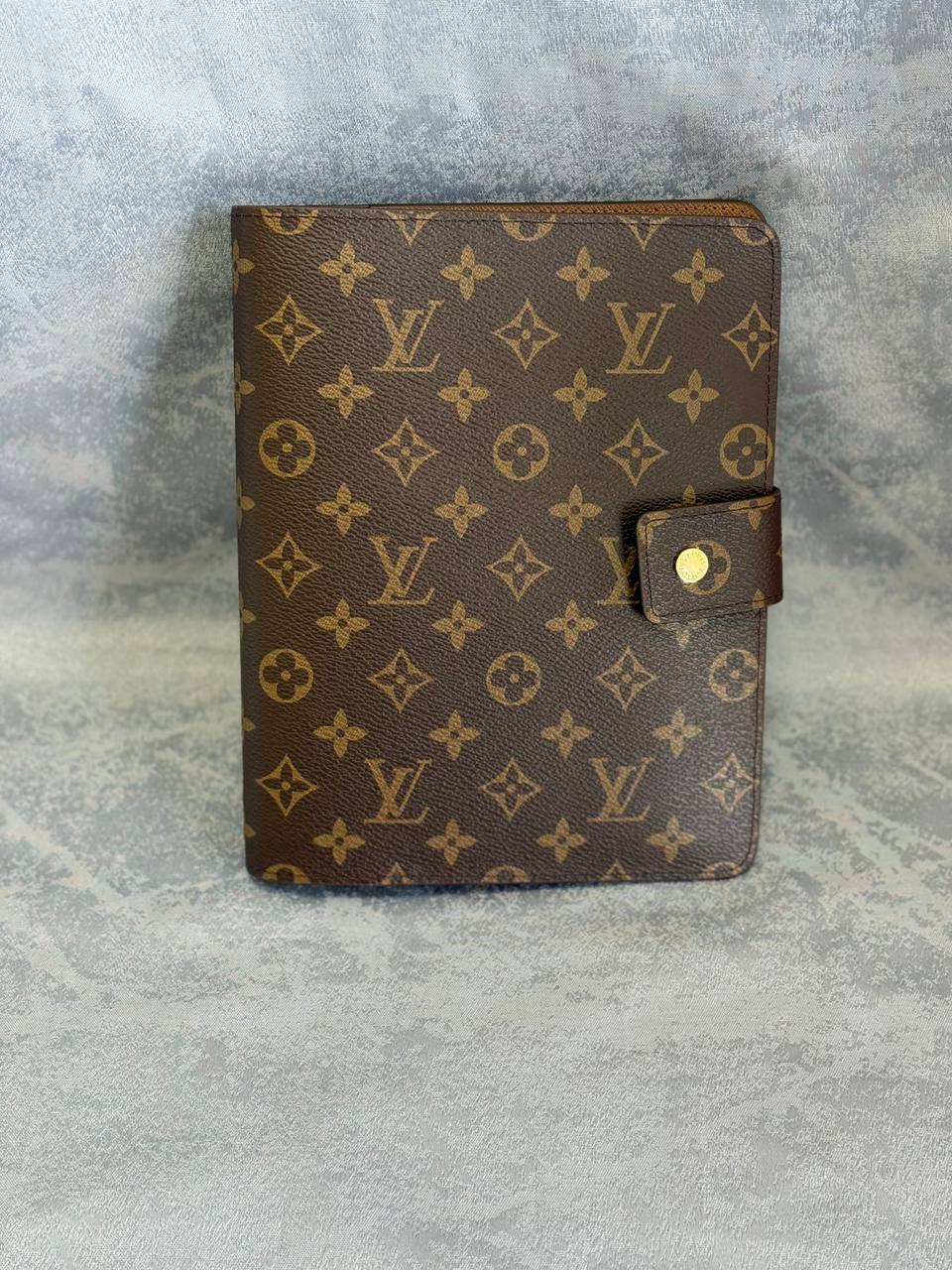 LV
Agenda 
350 dhs💓

Zain179
♥️♥️♥️
