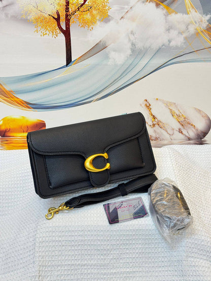 COACH

Best quality 
with box

size 26CM
100 dhs🇦🇪🇦🇪

Zain290
♥️♥️♥️