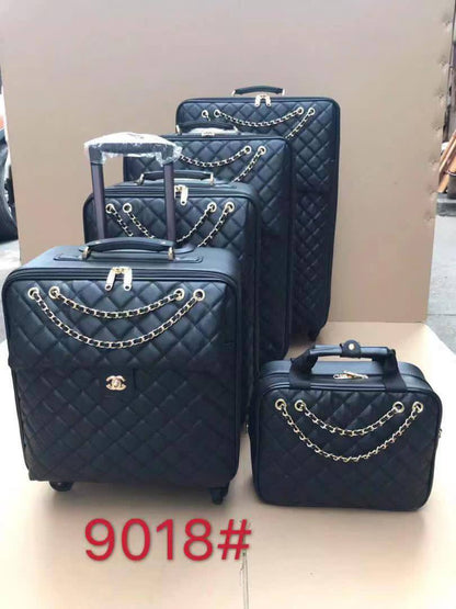 Chanel - LV - Dior 
 Travel Bags Set
750 dhs💓

Zain200
♥️♥️♥️
