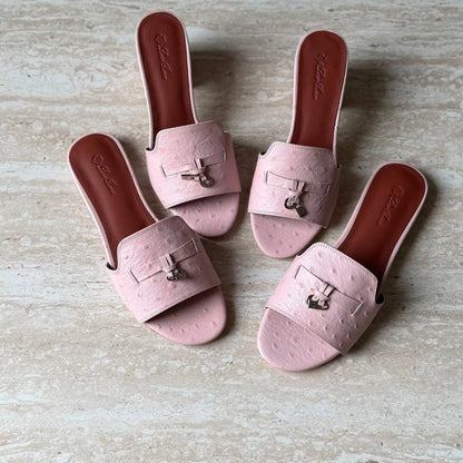 Loro Piana
AA Quality
Size 36 to 41
550 dhs🇦🇪🇦🇪

Zain288
♥️♥️♥️