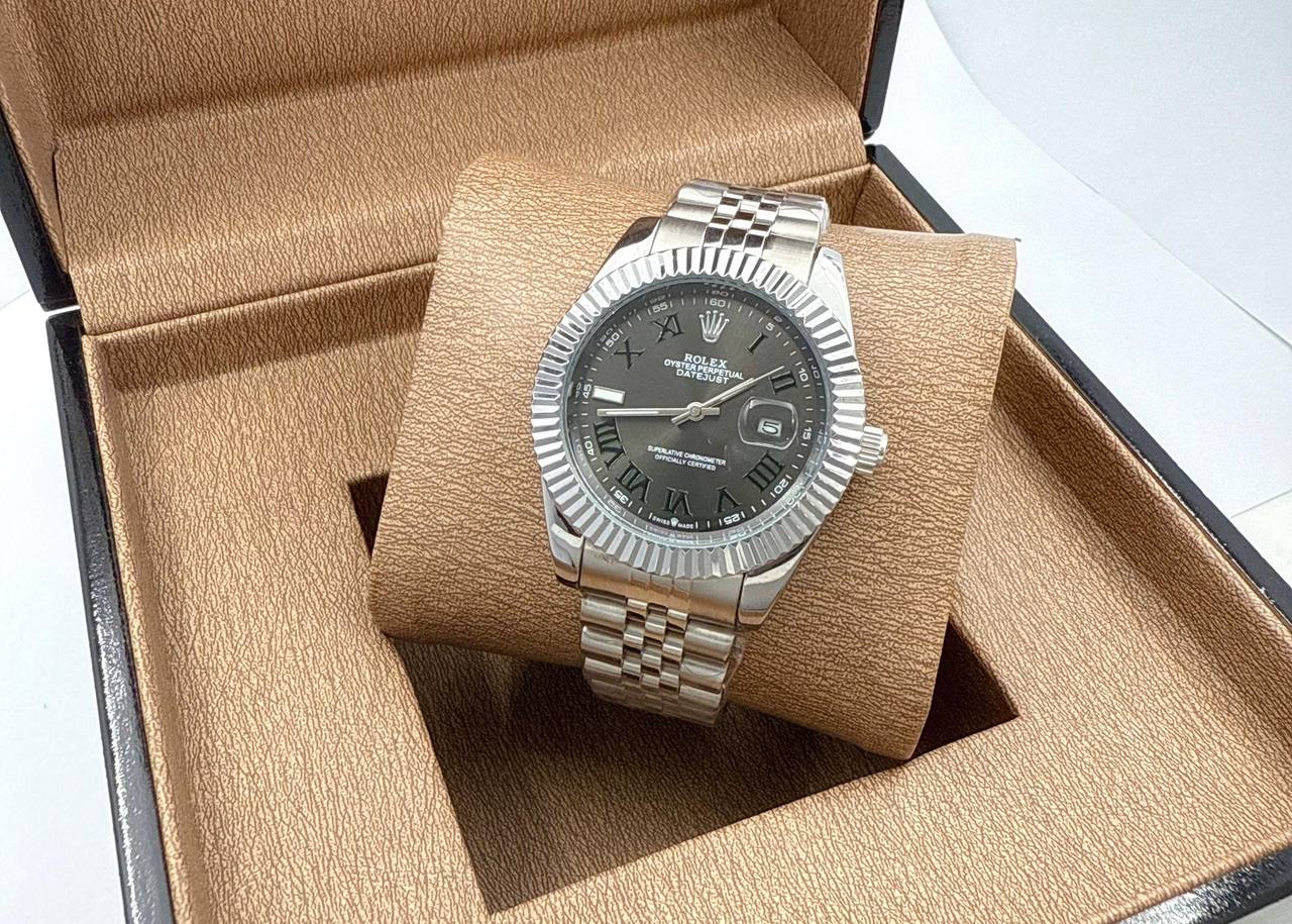 Omega - Rolex - Bvlagri
70 dhs🪙💕

Zain37
♥️♥️♥️