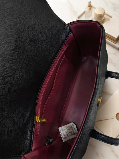 Chanel ᴛᴏᴘ ʜᴀɴᴅʟᴇ ғʟᴀᴘ
ᴡɪᴛʜʙᴏx
ʟᴇᴀᴛʜᴇʀ
sɪᴢᴇ:22ᴄᴍ
110 dhs✅

Zain56
♥️♥️♥️