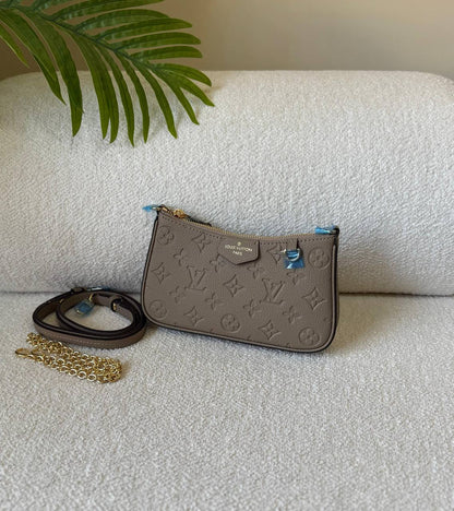 🌿💗*Louis Vuitton*😍🍃
            🌿🍁🍃
     💕Available now 💫
For Price 👇 WTSP Text Zain 0568585901

Zain246
♥️♥️♥️