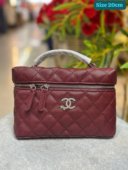 Chanel

Best quality

With box

85 DHS🇦🇪🇦🇪🇦🇪

size 20cm

Zain158
♥️♥️♥️
