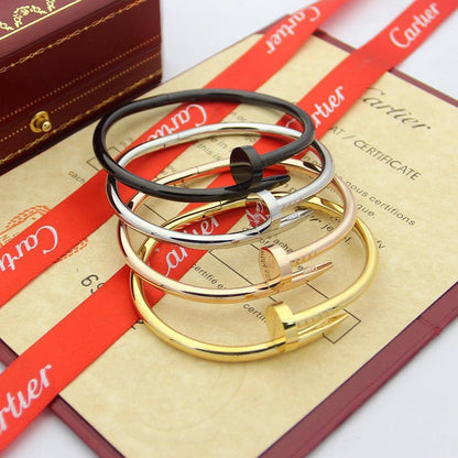 Cartier
55 dhs🗽 
BANGLE💫✨

NAIL 
WITH BOX AND PAPER BAG 🛍️🎁

Zain89
♥️♥️♥️