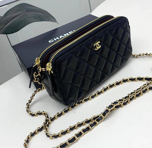 Chanel

90 dhs❣️ 

with box
🎁🎁🎁

size ，cm21

Zain26
♥️♥️♥️
