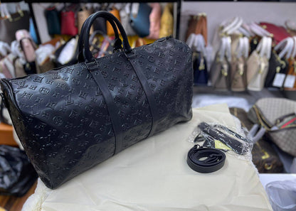 Lv - Gucci - Dior - Fendi - Prada - GOYARD 
Traveling Bag
Good Quality 
115 dhs❤️

Zain250
♥️♥️♥️