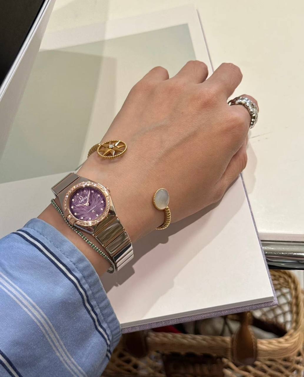 New Omega Ladies Watch 
250 dhs❣️

Zain33
♥️♥️♥️
