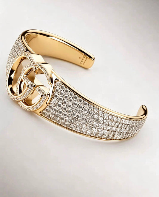 GUCCI ❤️‍🔥
Bangle ⭐️
Master quality 💯
With normal boxes 📦 
80 dhs🇦🇪🇦🇪

With master box 🗃️ 
100 dhs🇦🇪🇦🇪

Zain216
♥️♥️♥️
