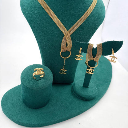 one Set Accessories
50 dhs🇦🇪

Zain45
♥️♥️♥️