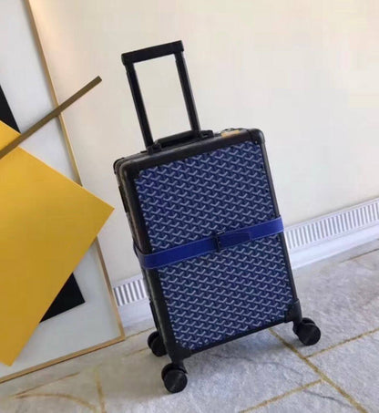 luggage 
high quality with cartoon 
550 dhs✅

Zain295
♥️♥️♥️