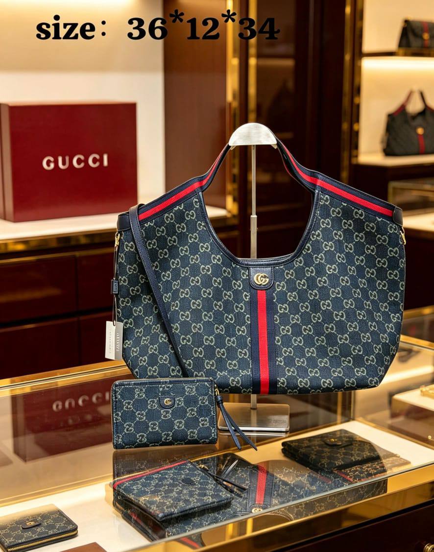 Gucci
120 dhs✅
2size same price
2in1
Good quality

Zain07
♥️♥️♥️