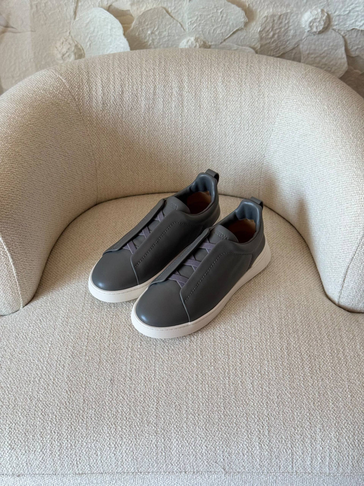 ZEGNA SNEAKERS 

AAA QUALITY

 SIZE:40 to 46 

500 dhs🇦🇪🇦🇪

Zain185
♥️♥️♥️