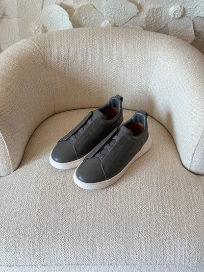ZEGNA SNEAKERS 

AAA QUALITY

 SIZE:40 to 46 

500 dhs🇦🇪🇦🇪

Zain185
♥️♥️♥️