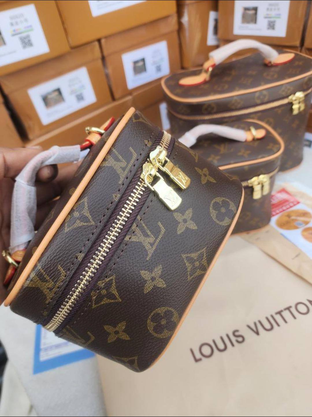 Set 3 pc lv 

185 dhs 

Zain07
♥️♥️♥️