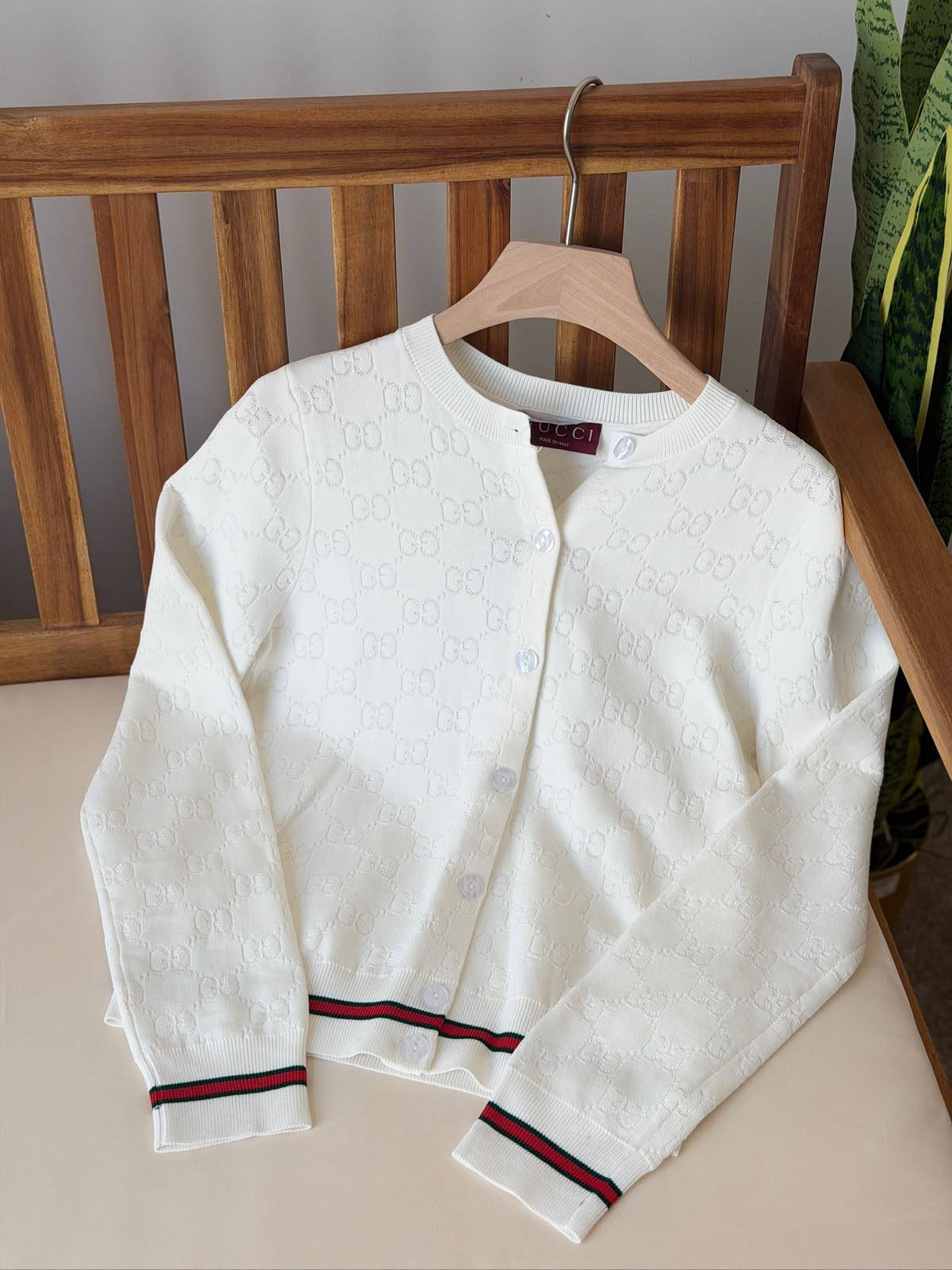 GUCCI  NEW 

  ✨VIP QUALITY ✨
Size : S-M-L-XL

350 dhs🇦🇪🇦🇪🇦🇪

Zain287
♥️♥️♥️