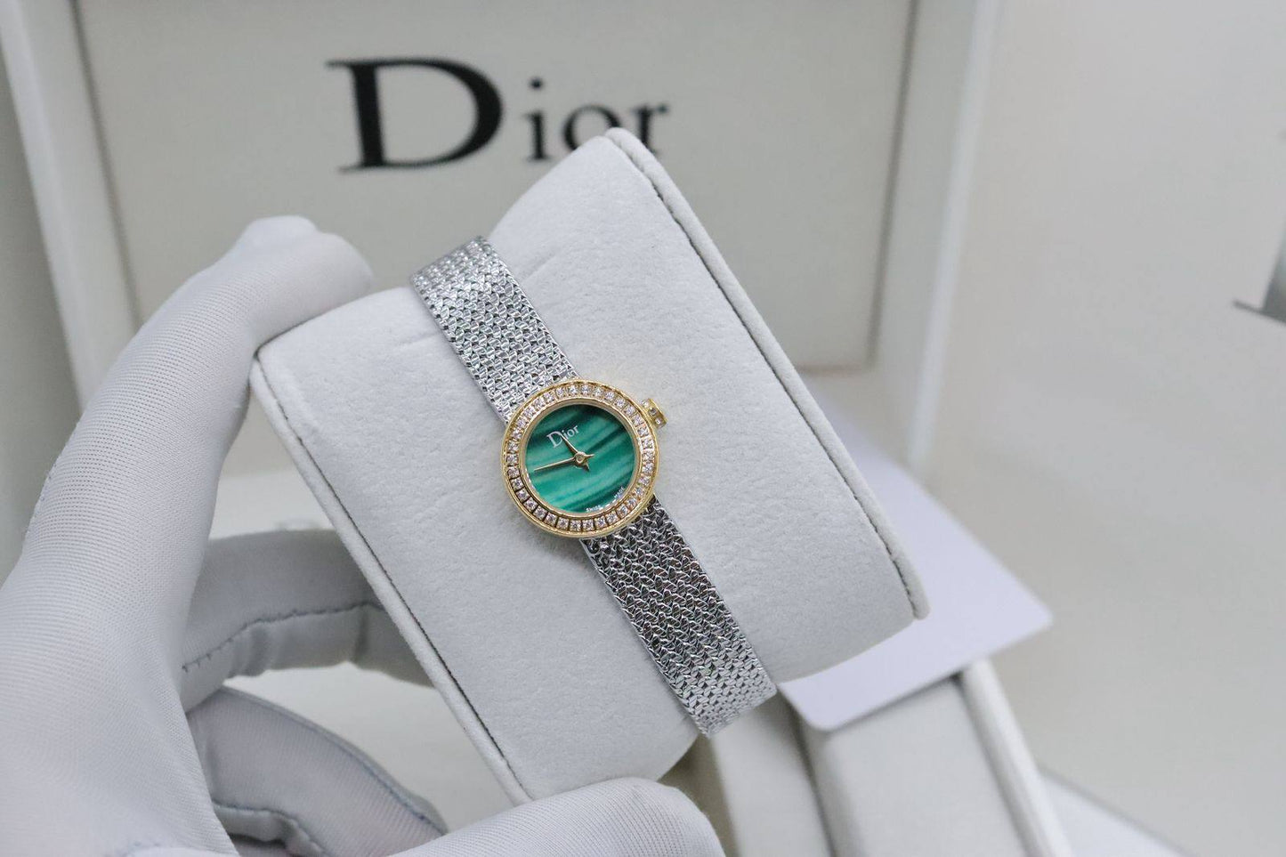 Dior 
230 dhs❣️
Mini Size 19mm
Master Quality

Zain33
♥️♥️♥️