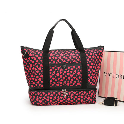 Victoria's Secret 

travelling bag 
new came 
big size
 good quality 
105 dhs🇦🇪🇦🇪

Zain295
♥️♥️♥️
