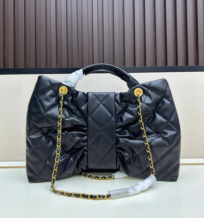CHANEL 
150 dhs✅

Zain295
♥️♥️♥️