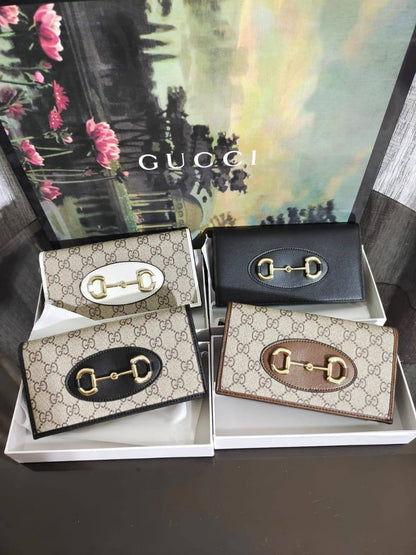Gucci

65 dhs✅

with box
🎁🎁🎁

size 20cm

Zain26
♥️♥️♥️