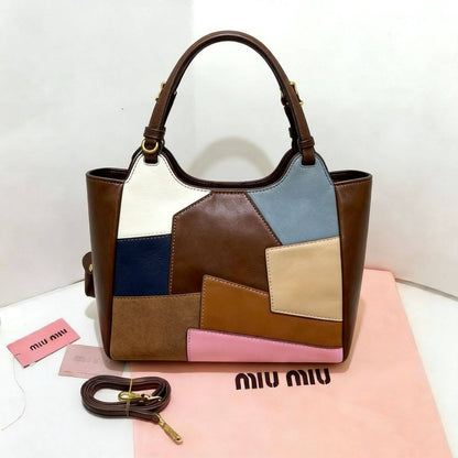 MIU MIU 
NEW CAME HIG QUALITY 
125 dhs👑

Zain39
♥️♥️♥️
