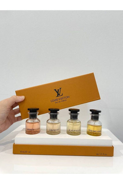 PERFUME SETS
60 dhs💓

Zain01
♥️♥️♥️