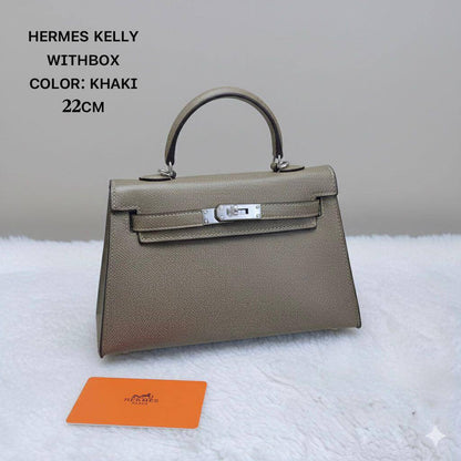 Hermes ᴋᴇʟʟʏ ʙᴀɢ  
silver hardware 
ᴡɪᴛʜ ʙᴏx 
🎁🎁🎁

ʟᴇᴀᴛʜᴇʀ 
sɪᴢᴇ:22ᴄᴍ 
90 dhs🪙🌨️

Zain56
♥️♥️♥️