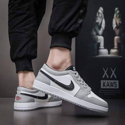 New Stock
broke Sizes
Size 39to45   
50 dhs❤️

Zain163