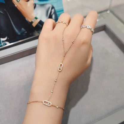 Messika ❤️‍🔥*
Bracelet 🦋
Master quality ✨
With normal boxes 📦 
60 dhs🪙🌨️
With master box 🗃️ 
90 dhs🪙🌨️

Zain216
♥️♥️♥️