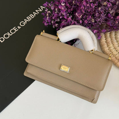 D&G
Master🌺
270 dhs✅

Zain134
♥️♥️♥️