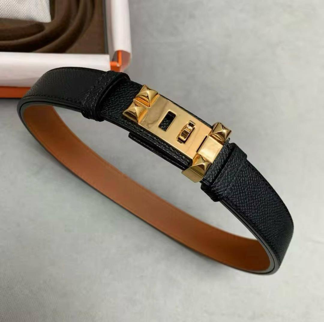 💞*HERMES*💞
💞*Master quality*💞
280 dhs🪙🌨️

Zain164
♥️♥️♥️