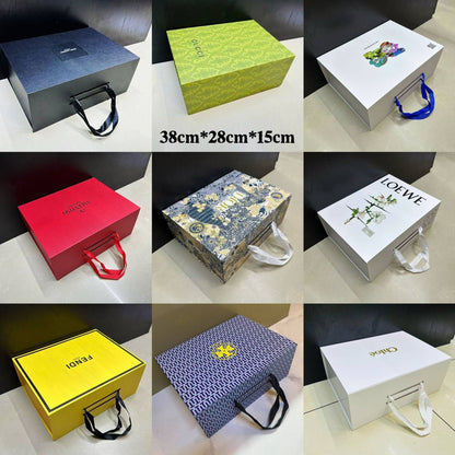 Box 38cm  
+
Paper Bag
30 dhs🪙💚

Zain39
♥️♥️♥️