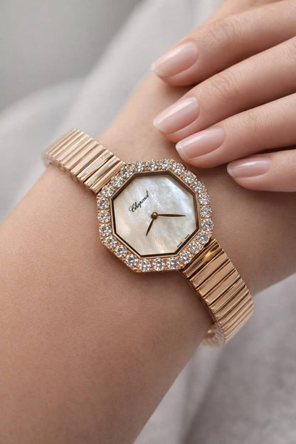 Chopard watch for ladies good 
quality 
320 dhs✅

Zain59
♥️♥️♥️