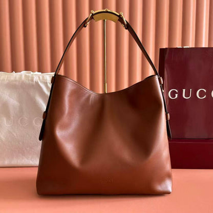Gucci
40 CM
Master
270 dhs🪙🌨️

Zain228
♥️♥️♥️