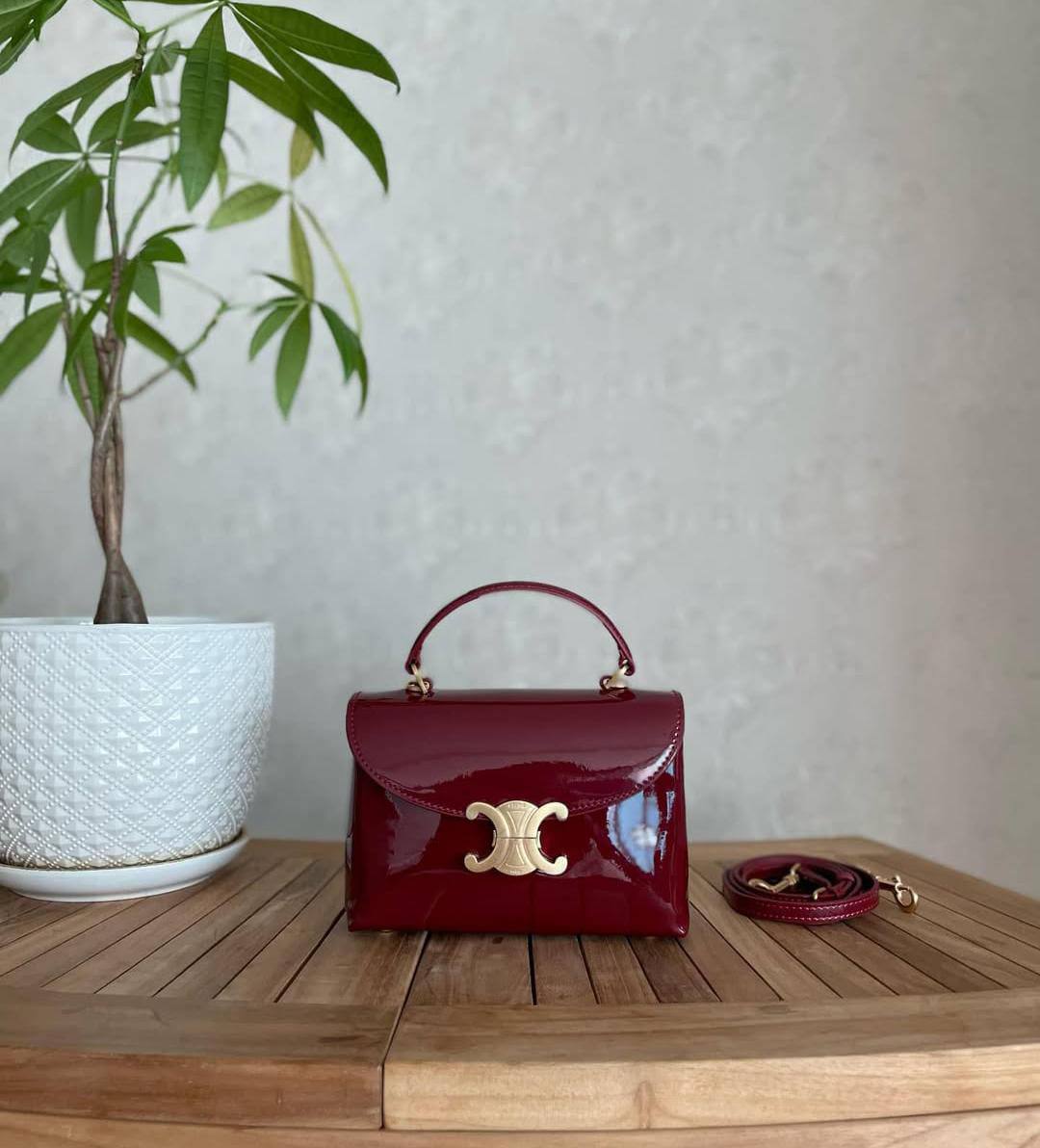 Celine - Chanel
90 dhs🪙🌨️
with box
🎁🎁🎁

high quality

Zain07
♥️♥️♥️