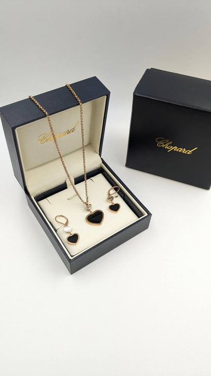 Set 
150 dhs🪙💕

normal box
🎁🎁🎁

Zain210
♥️♥️♥️