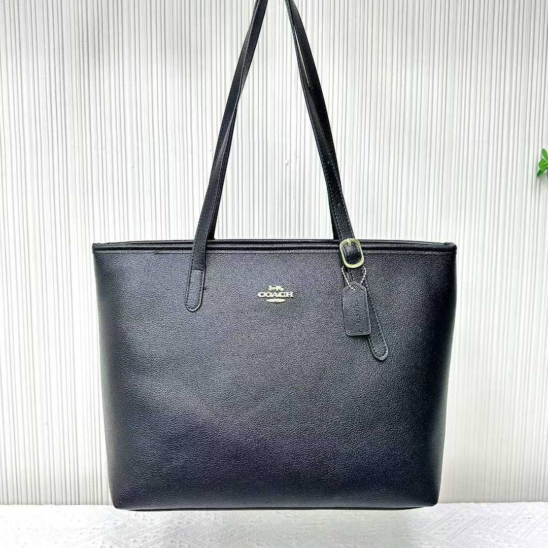 Coach
75 dhs✅

Zain232
♥️♥️♥️