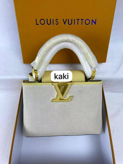 🥇LV Capucenis
1️⃣ First quality +🎁

Size : 25 * 17 cm
110 dhs❣️
with box🎁

Zain115
♥️♥️♥️