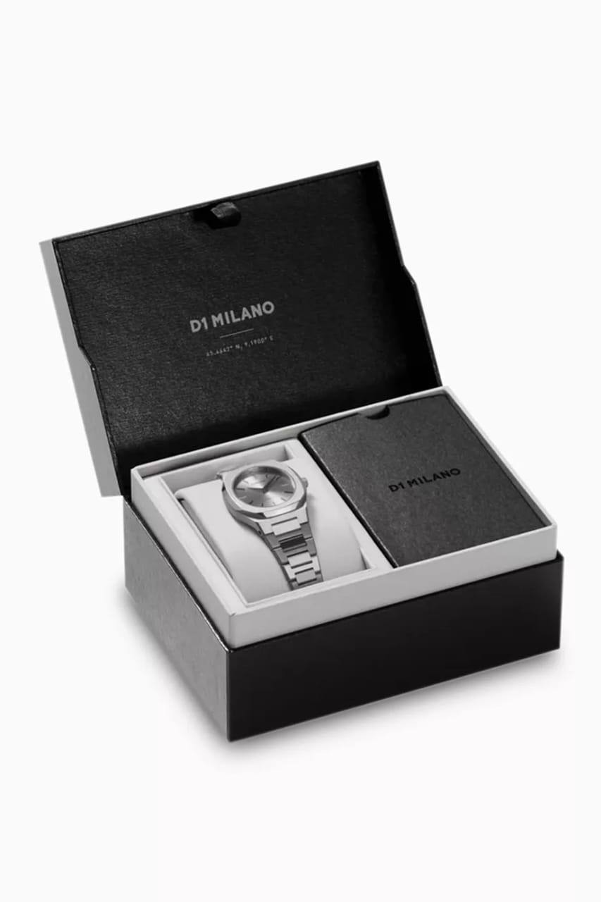 D1 milano mirror watch for men good quality
210 dhs🇦🇪🇦🇪

Zain59
♥️♥️♥️