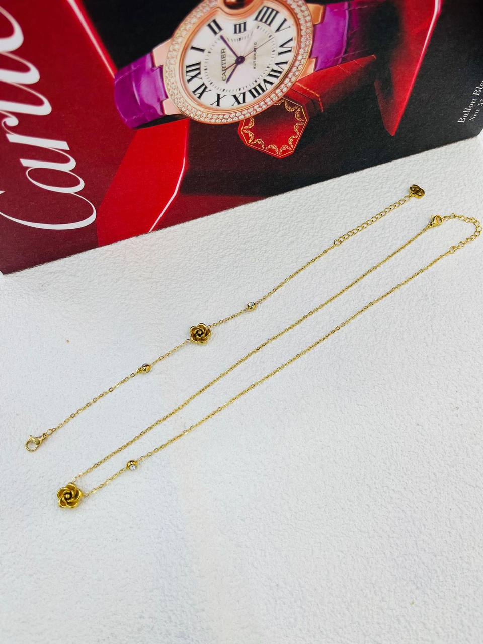 Stainless steel ❤️‍🔥*
Non tarnish 💯
ONE Piece 🦋
With black boxes 📦 
20 dhs💓
With normal boxes 🗃️ 
And paper bag 🛍️
30 dhs💓

Zain216
♥️♥️♥️