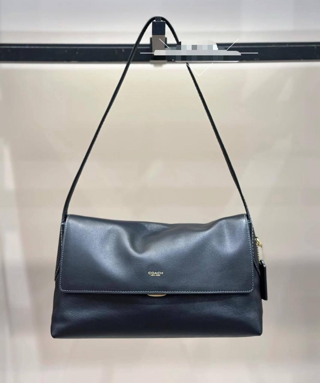 Coach
Master 💓💓
🌺😍31cm 
240 dhs✅

Zain248
♥️♥️♥️
