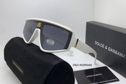 Ladies sunglasses 
D&G
70 dhs🇦🇪🇦🇪

Zain126
♥️♥️♥️