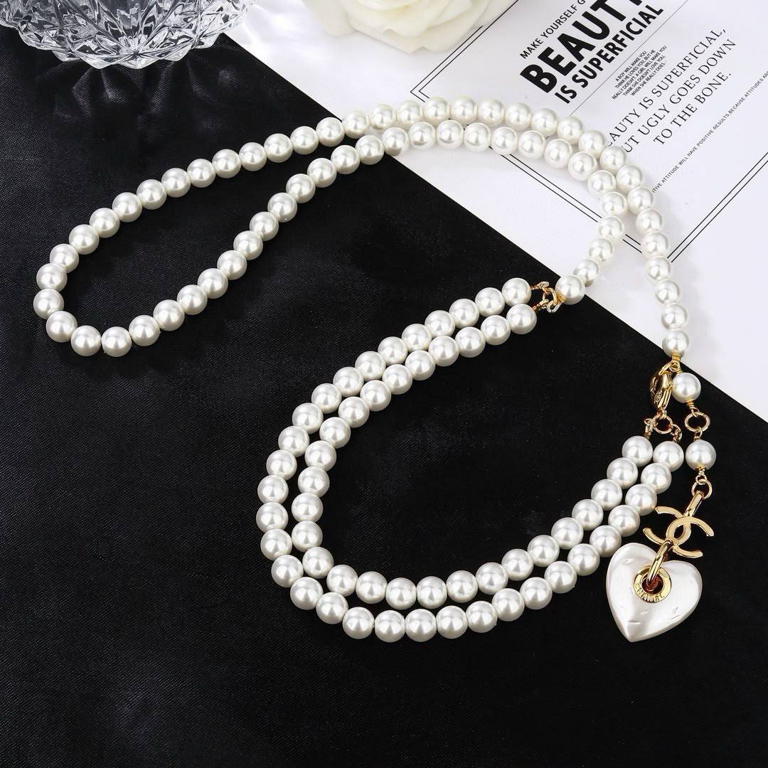 *CHANEL❤️‍🔥*
Necklace🦋
Master quality 💯
With normal boxes 🗃️ 
140 dhs🇦🇪🇦🇪

With master box 📦 
170 dhs🇦🇪🇦🇪

Zain216
♥️♥️♥️