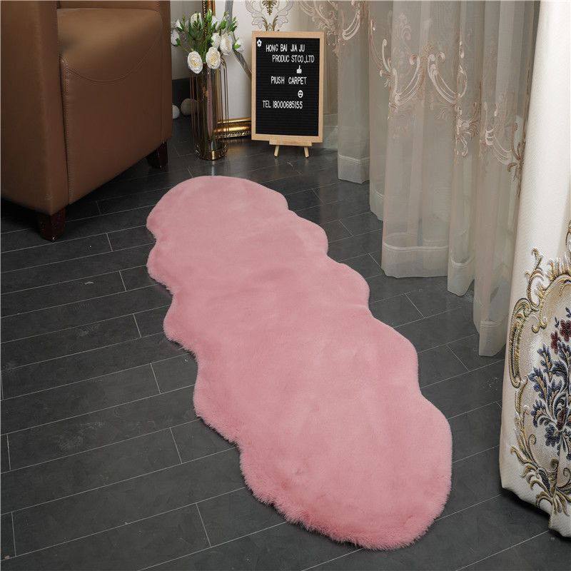 Runner
Far 
Size 180/60
75 dhs🪙💕

Zain99
♥️♥️♥️