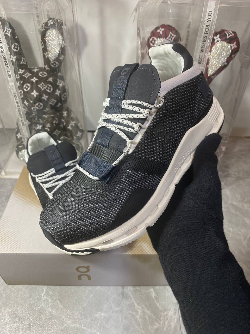 On Cloudnova ‘Black white’🖤🤍
36-45 AVAILABLE🤩
200 dhs🪙💚

Zain242
♥️♥️♥️